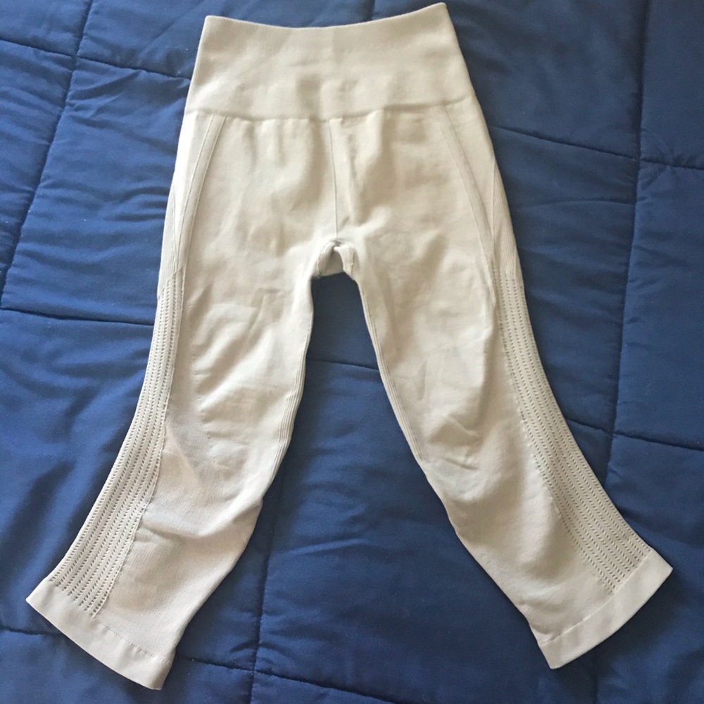 Lululemon crop leggings